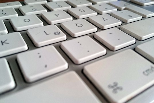 Apple Keyboard