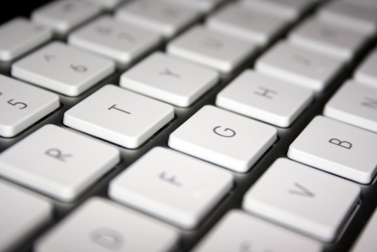 Apple Keyboard