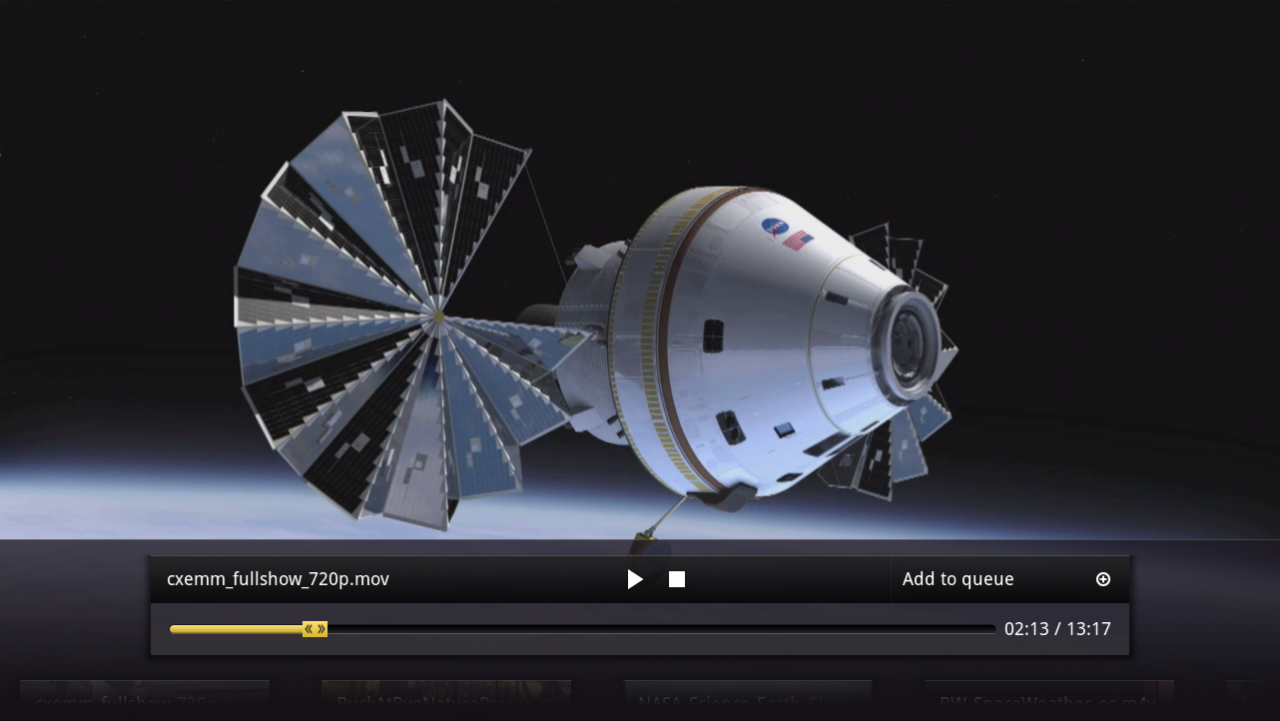Der Media Explorer spielt ein NASA-Video im Vollbild ab, darunter die Abspielleiste mit der Laufzeit