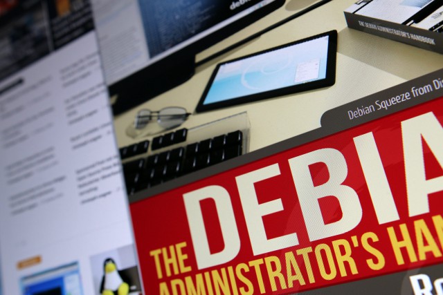The Debian Administrator’s Handbook als Paperback und GPL/CC-Download