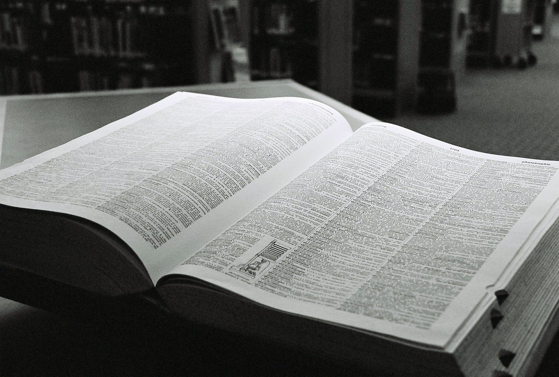Pylyglot vergleicht Übersetzungen in freier Software