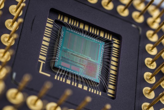 CPU