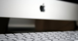 Apple Keyboard