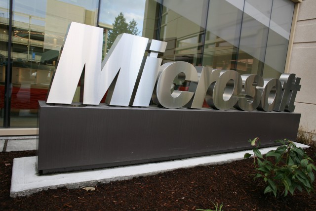 Microsoft Schild vor Büro