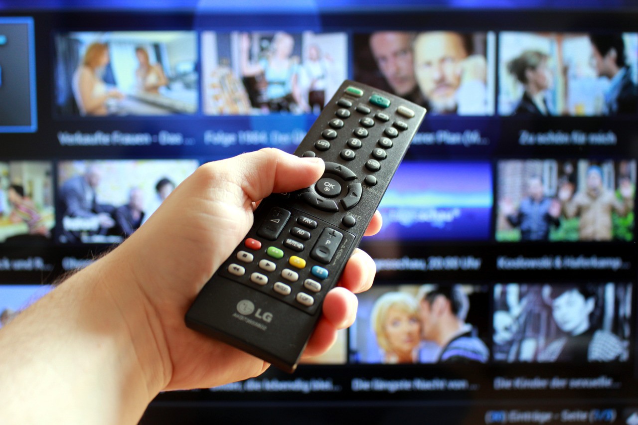 Eines der besten Features von XBMC auf dem Raspberry Pi oder Odroid ist es das Mediacenter komfortabel mit der Fernbedienung des Fernsehers zu steuern.