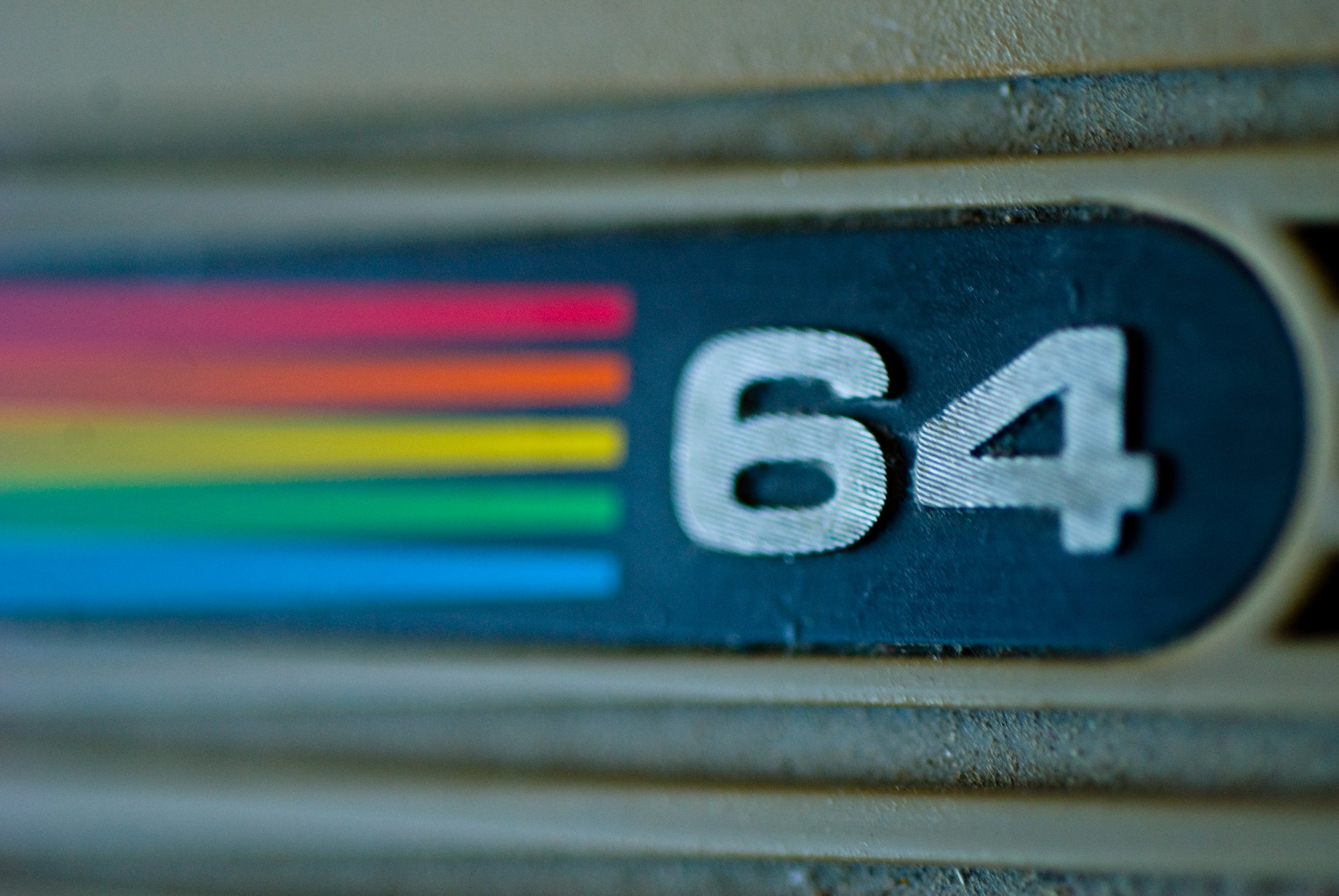 Разрешением 64. Цифра 64. Commodore 64 logo. Commodore 64 Радуга. Красивая цифра 64.