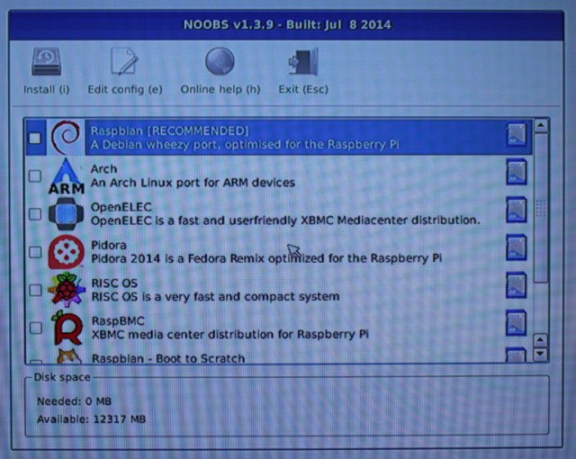 NOOBS übernimmt die Installation einer Linux-Betriebssystem auf dem Raspberry Pi.