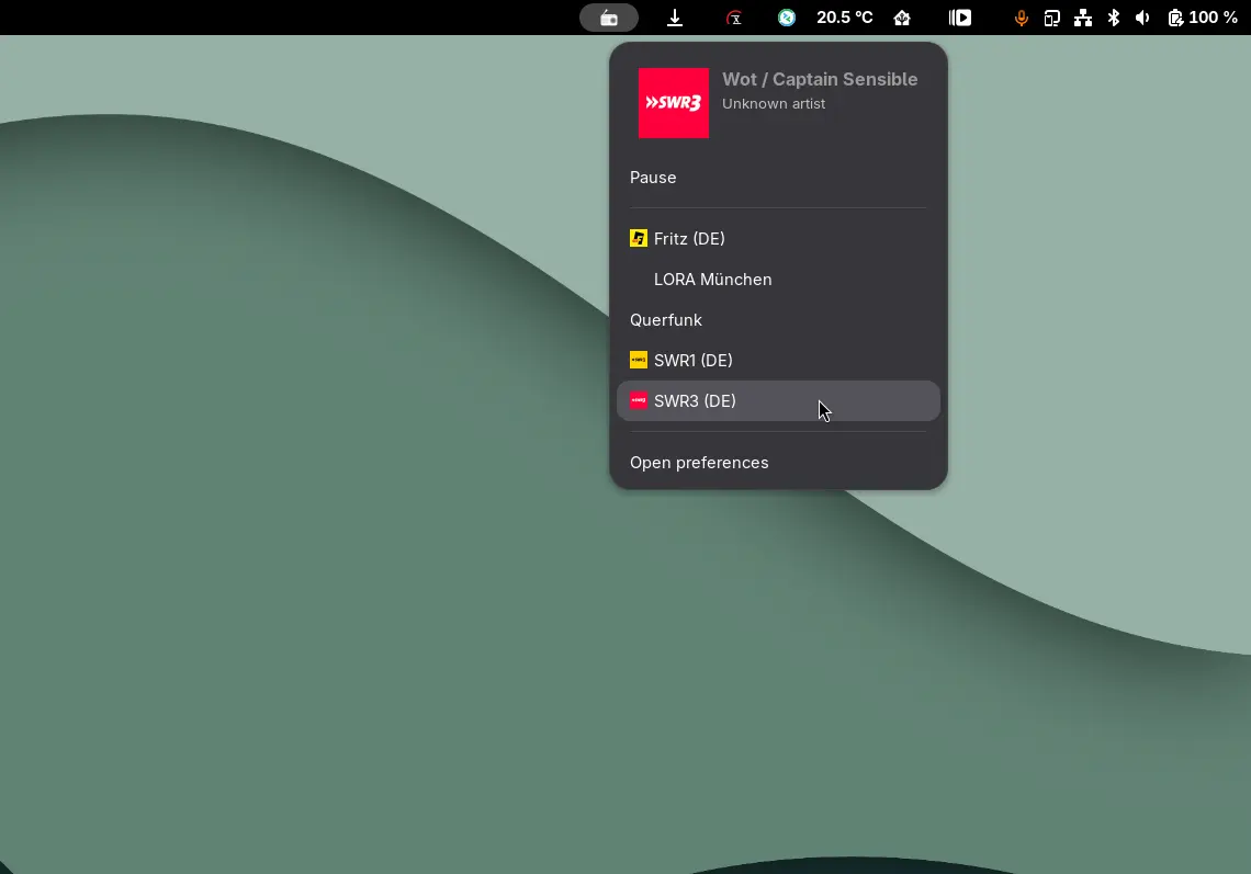 Yet Another Radio fügt sich elegant in das GNOME-Panel ein und erlaubt das direkte Abspielen von Internetradiosendern ohne zusätzliche Fenster.