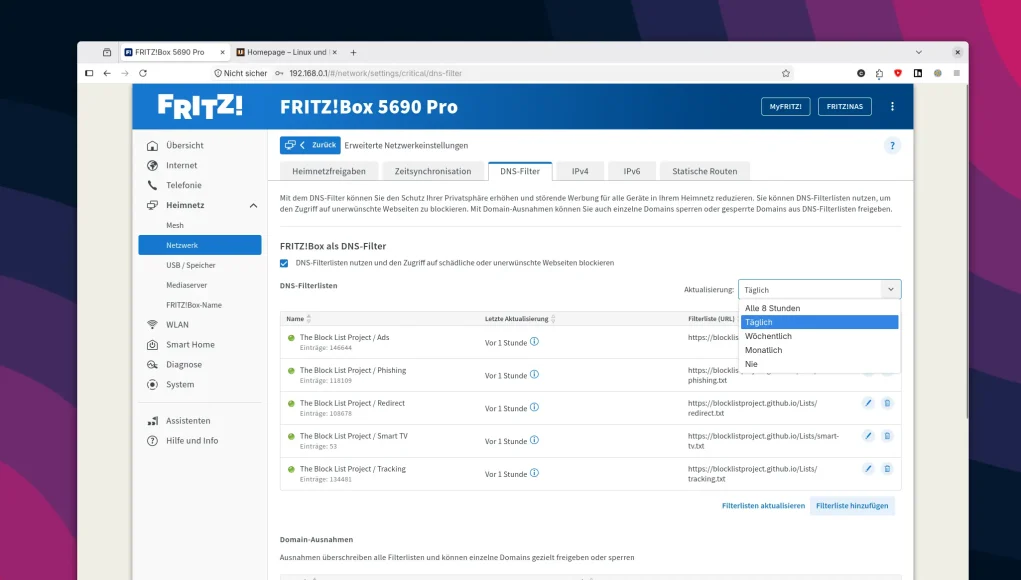 Benutzeroberfläche der FRITZ!Box 5690 Pro mit geöffnetem DNS-Filter-Menü und Dropdown-Auswahl für Aktualisierungsintervalle.