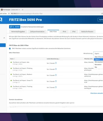Benutzeroberfläche der FRITZ!Box 5690 Pro mit geöffnetem DNS-Filter-Menü und Dropdown-Auswahl für Aktualisierungsintervalle.