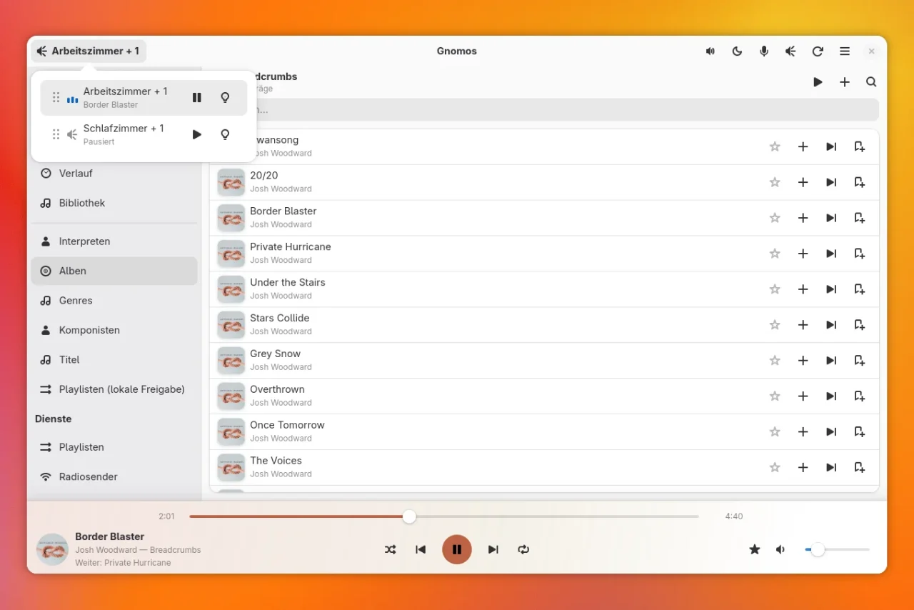 Das Gnomos-Fenster mit geöffnetem Popover der Raumauswahl: Arbeitszimmer spielt Border Blaster, Schlafzimmer ist pausiert. Dahinter ist die Titelliste des Albums Breadcrumbs zu sehen.