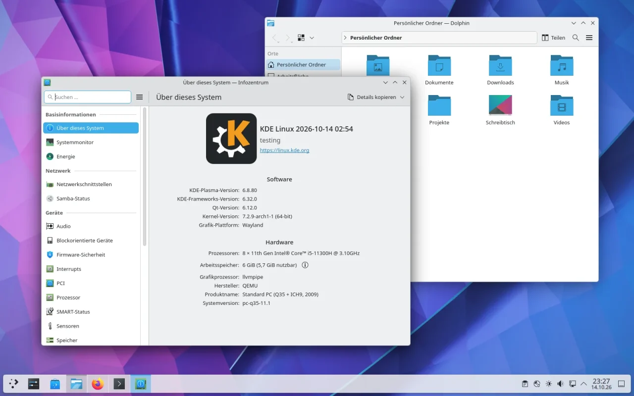 KDE-Plasma-Desktop mit geöffnetem Infozentrum „Über dieses System“ und dem Dateimanager Dolphin im Hintergrund
